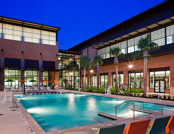 Beautiful swimming pool in Rice University.