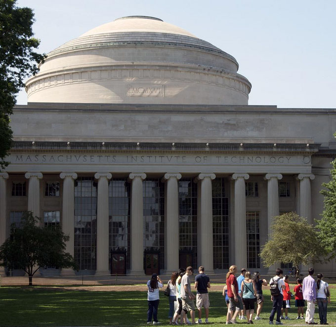 Prospective students take a walking tour of MIT's campus during a college visit.