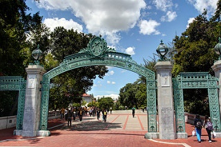 You don't need to know what your career goal is before going to college