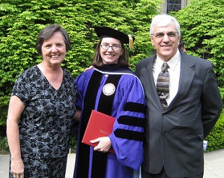 How to deal with helicopter parents in college