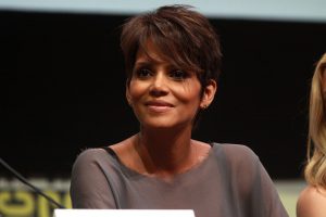 Halle Berry - famous people who went to community college