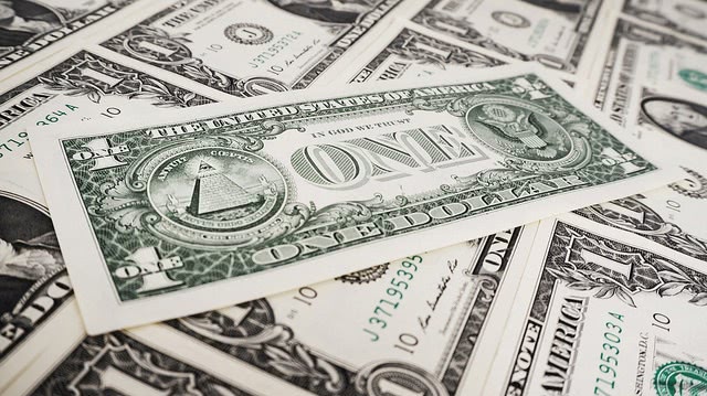 There are some myths surrounding student loan consolidation