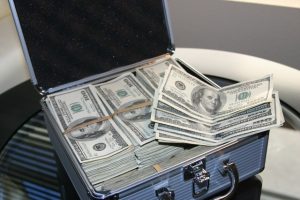 Consolidating your student loans has pros and cons