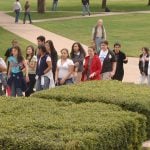 Many people wonder what to wear to a college campus visit