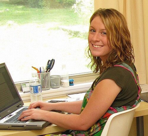 Some internships offer college credits as compensation.