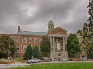 Z. Smith Reynolds Library at Wake Forest University with students walking on the foreground.
