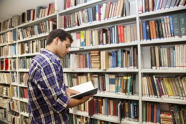 If you love reading, here are some scholarships for book lovers
