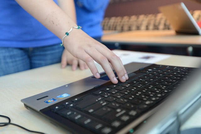 Give yourself a digital makeover before you start college