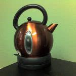 Coffee maker or tea pot - best gifts for college students