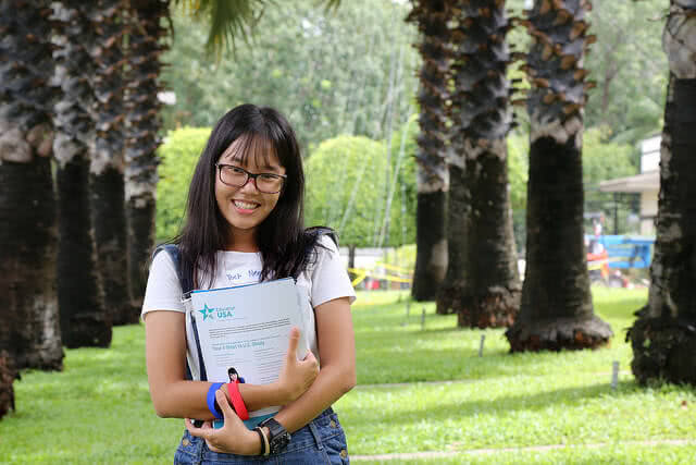These extracurricular activities can impress a college admissions board.