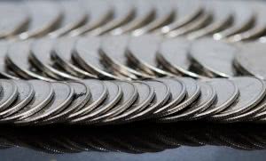 Are fixed student loan interest rates better than variable ones