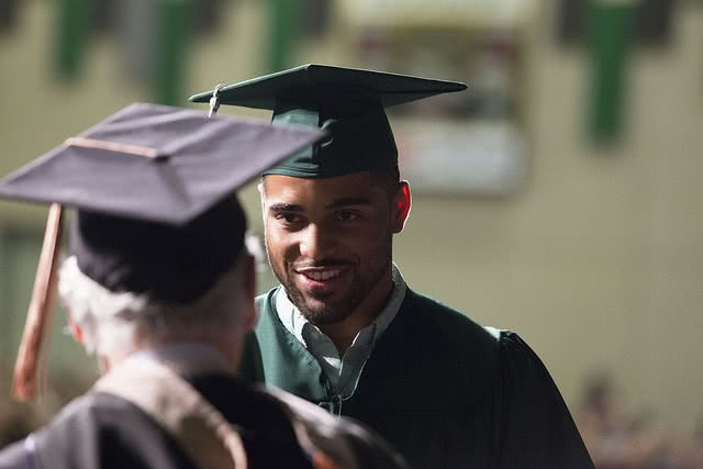 A student graduating from college and entering his loan grace period