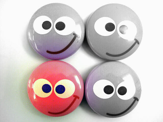 A colored button stands out just like your scholarship app could