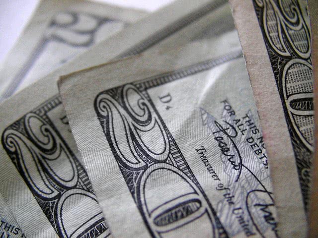 Twenty dollar bills - do you know the various types of student loan repayment plans?